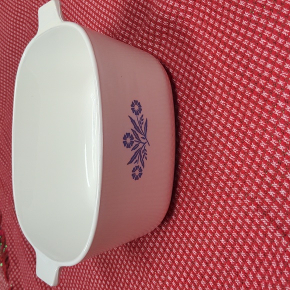 Vintage Corning Ware Cornflower Blue 2 1/2 Quart Casserole Dish - Picture 1 of 11